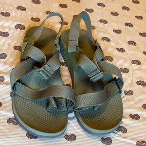 Chaco Lowdow2 Olive Green Sandals NWoT